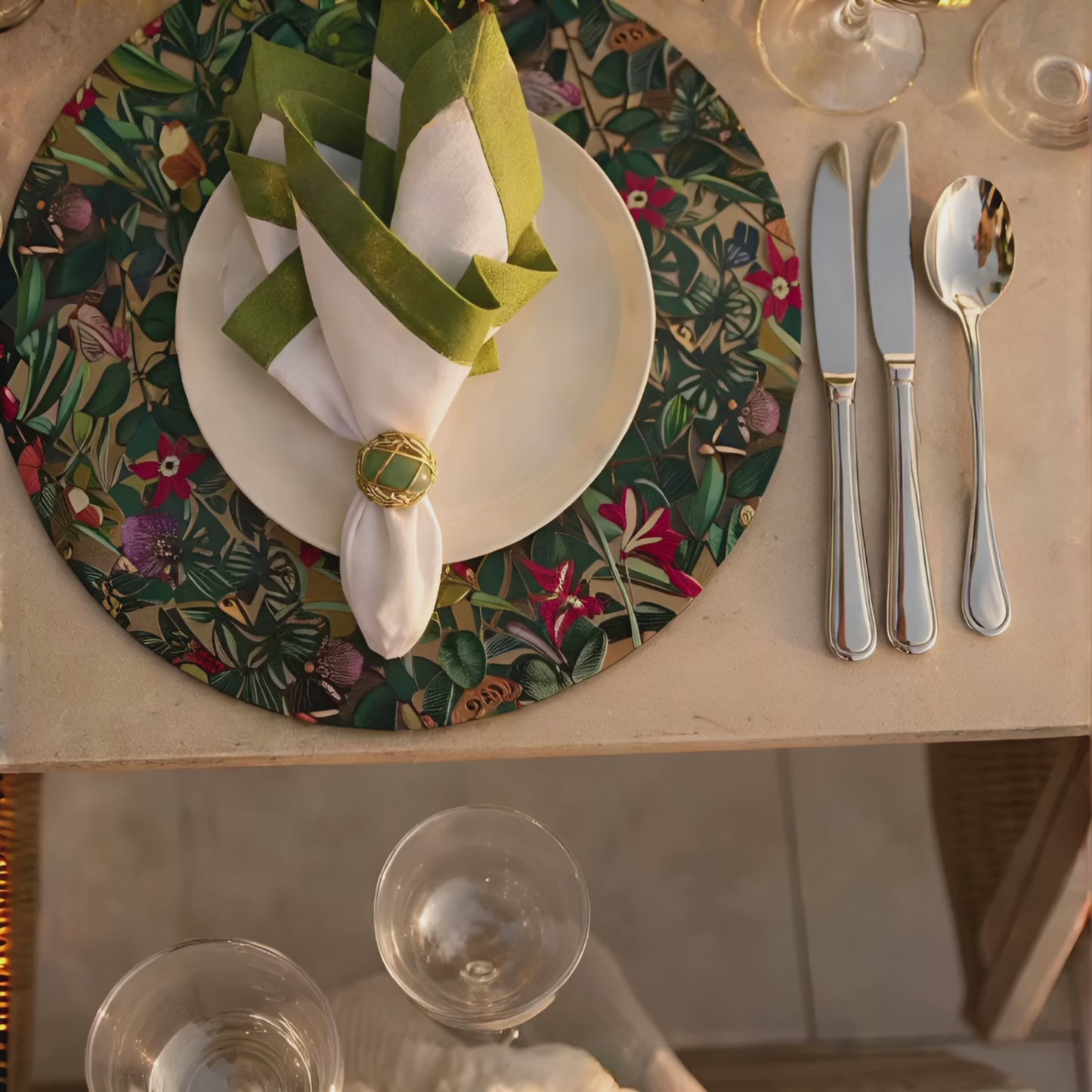 Secret Garden Iron Round Placemat